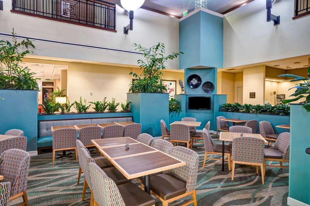 Homewood Suites By Hilton Садбери Ресторан фото